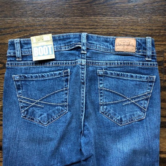 NWT Aeropostale Low Rise Slim Fit Jeans - Chelsea Boot - Size 24 - Picture 9 of 9